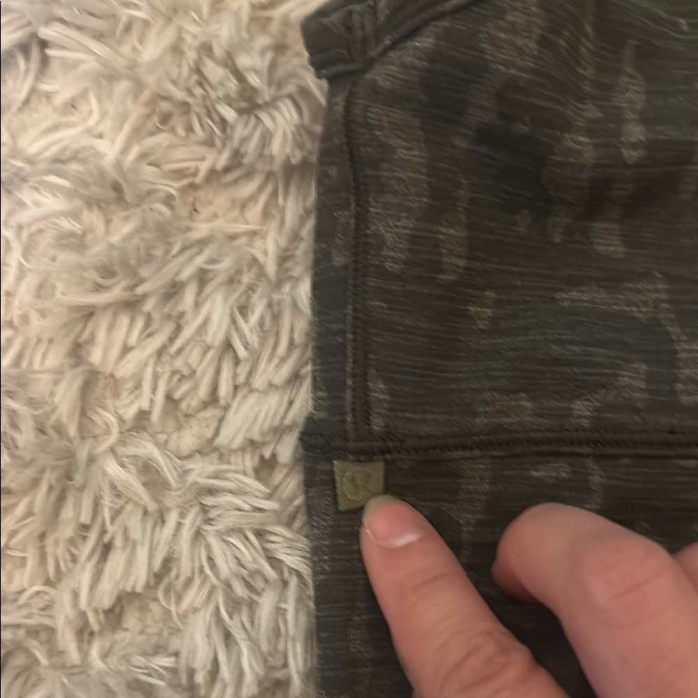 lululemon athletica Camo Sports Bra - Black and Gray - Picture 3 of 3